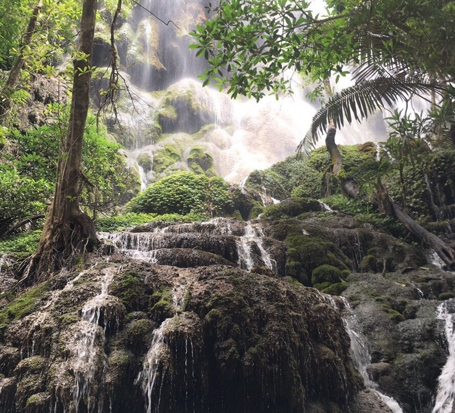 Thee Lor Lay Waterfall-蕴朋县必去景点