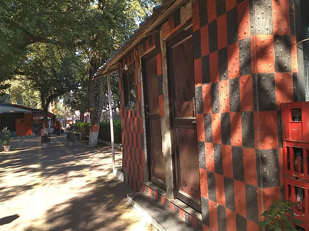 Hotel Highway Treat, Bhimbetka (MPTDC)主图