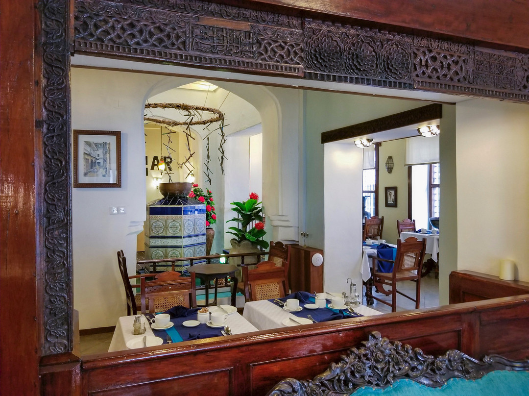 桑兹巴尔皇宫酒店主图