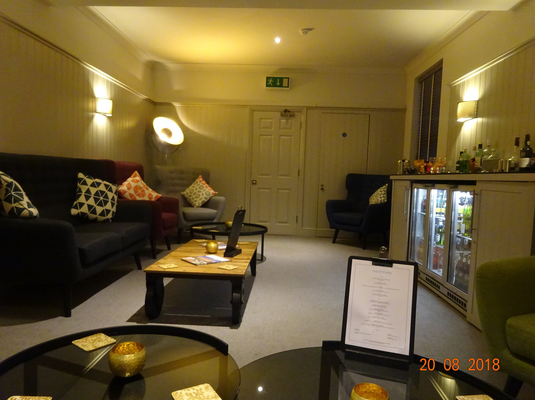 Asperion Hillside Hotel主图