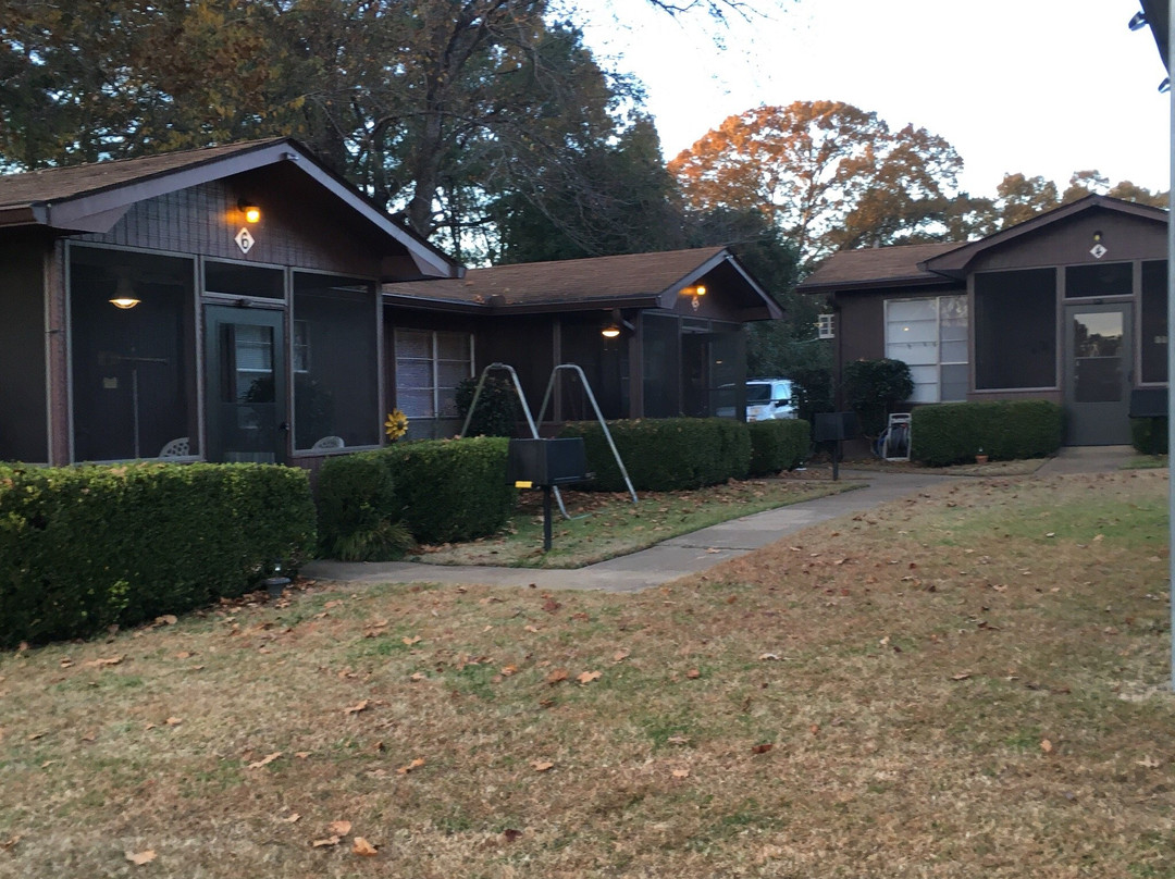 Degray Lake Cottages