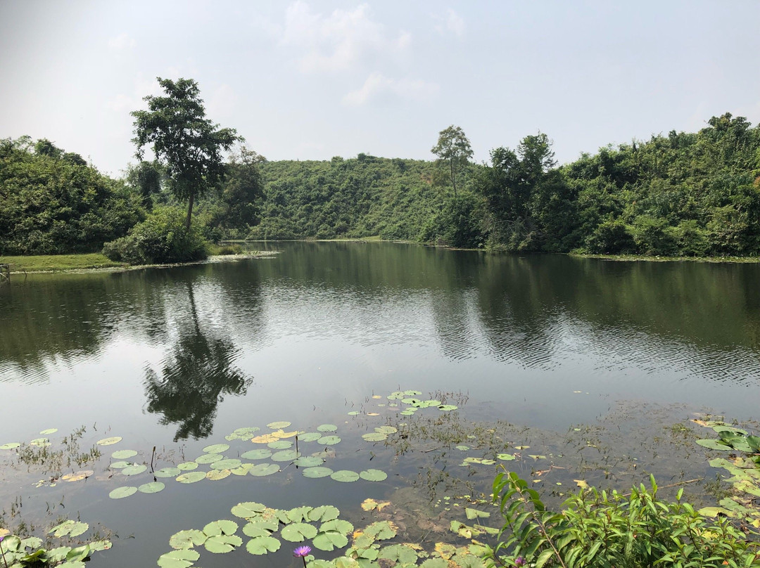 Madhabpur Lake景点图片