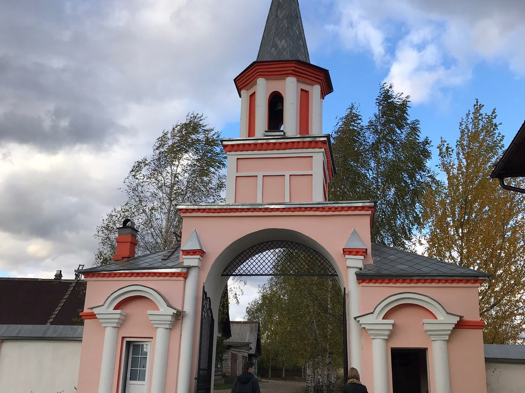 Verkhnechusovskaya Convent of Mother of God of Kazan-Krasnaya Gorka必去景点