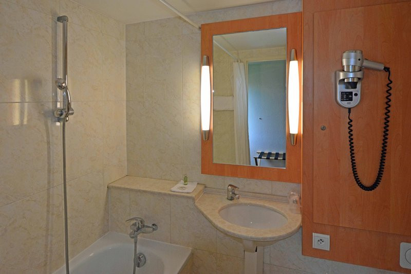 Logis Hôtel des Lacs Rest. l'Envolée主图