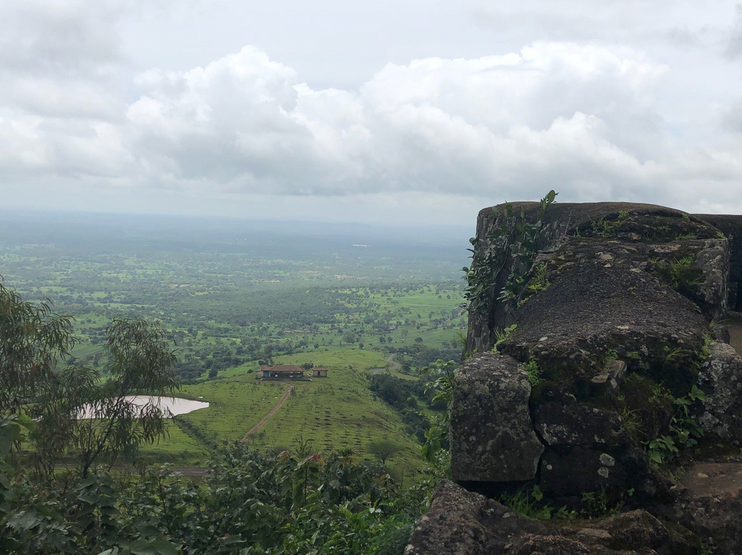 Rajhansgad Yellur Fort景点图片