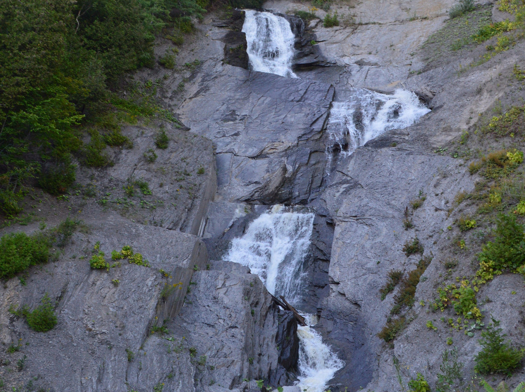 Chute de la Dame Blanche景点图片