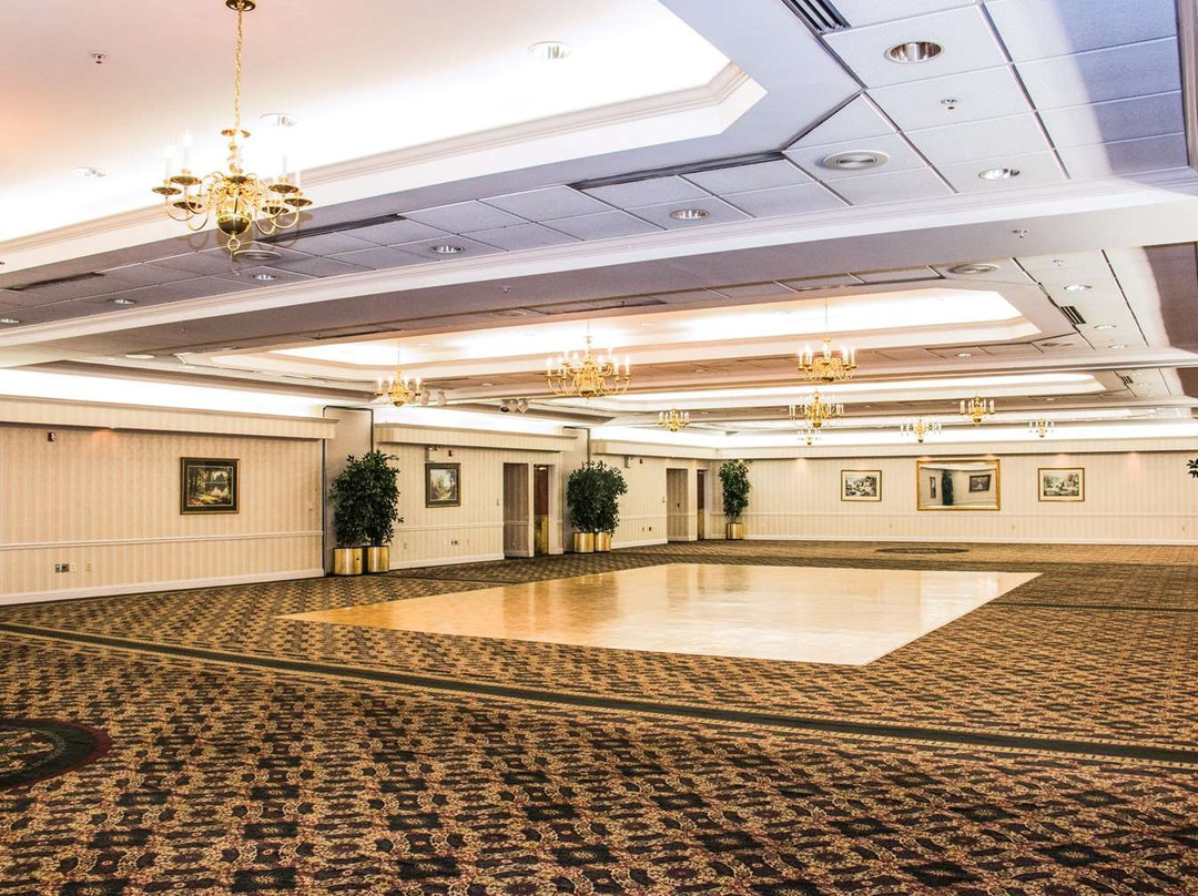 Clarion Hotel & Conference Center主图