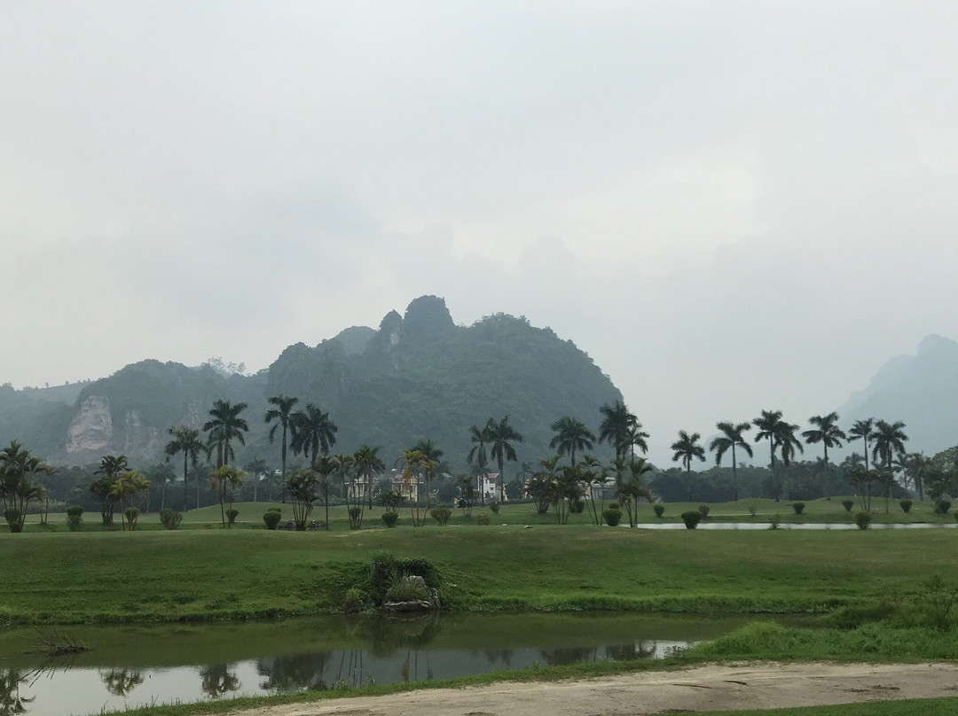 Phoenix Golf Resort-Luong Son必去景点