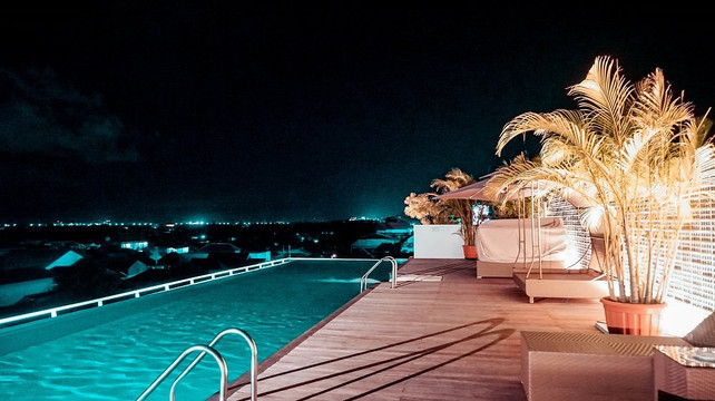 无限8巴厘酒店主图