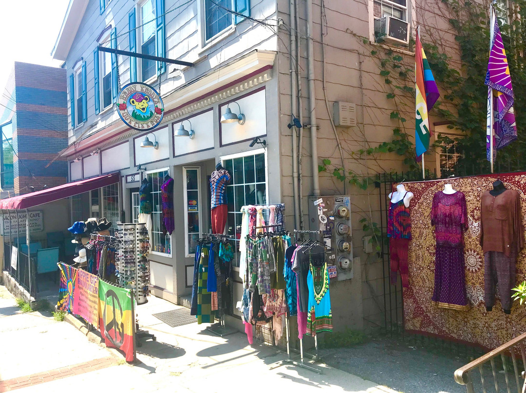 Heady Teddy's Outfitters-新帕尔茨必去景点