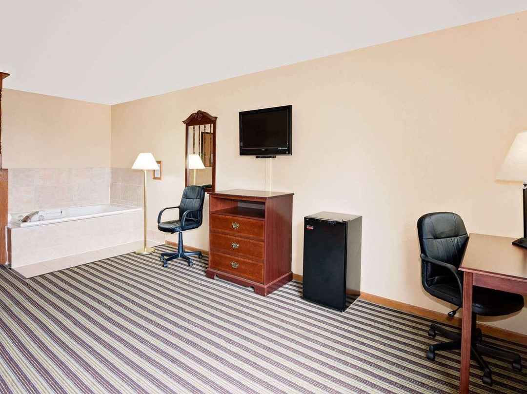 Super 8 by Wyndham Iowa Falls主图