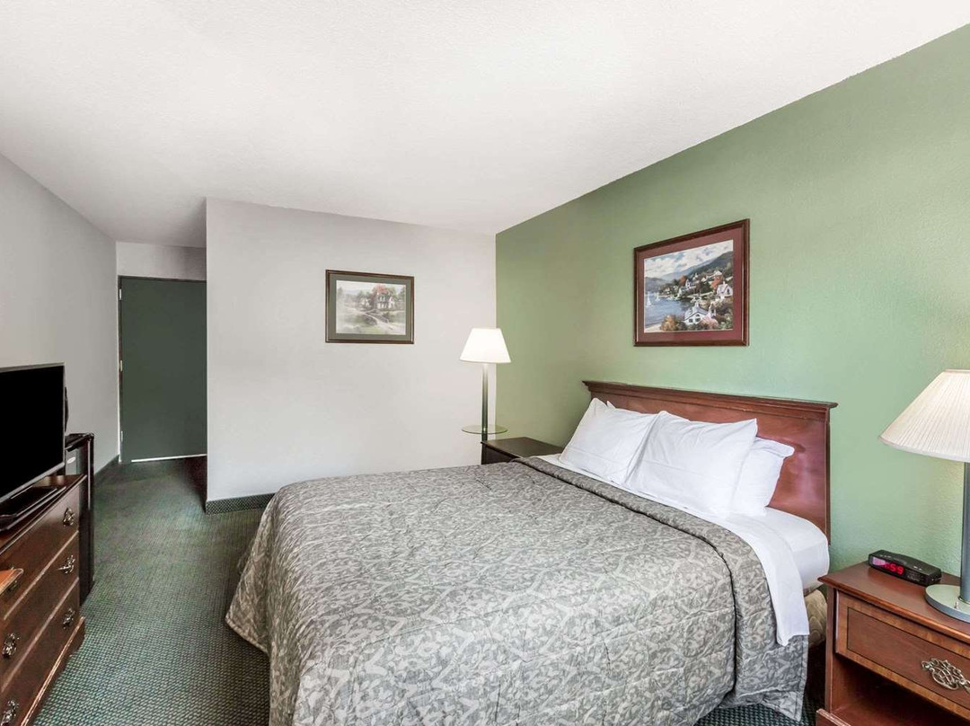 FairBridge Inn Express Nyack主图