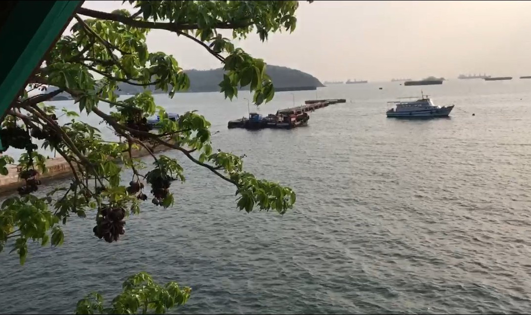 Rimtalay Resort Koh Si Chang主图