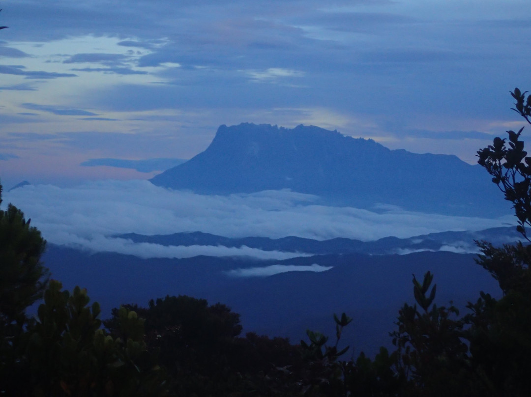 Mount Trusmadi景点图片