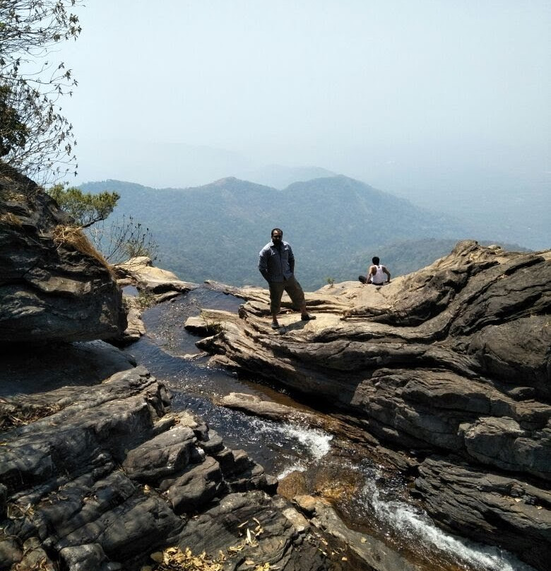 Bandaje Arbi Falls景点图片