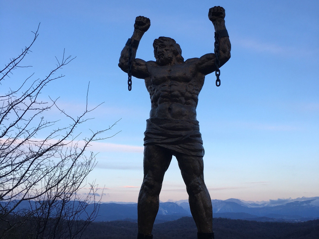 Monument to Prometheus-索契必去景点