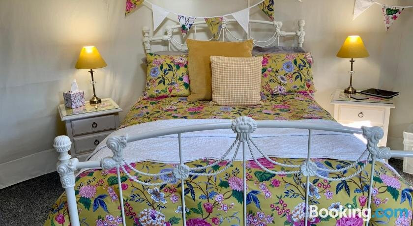 Bramble Lodge Glamping