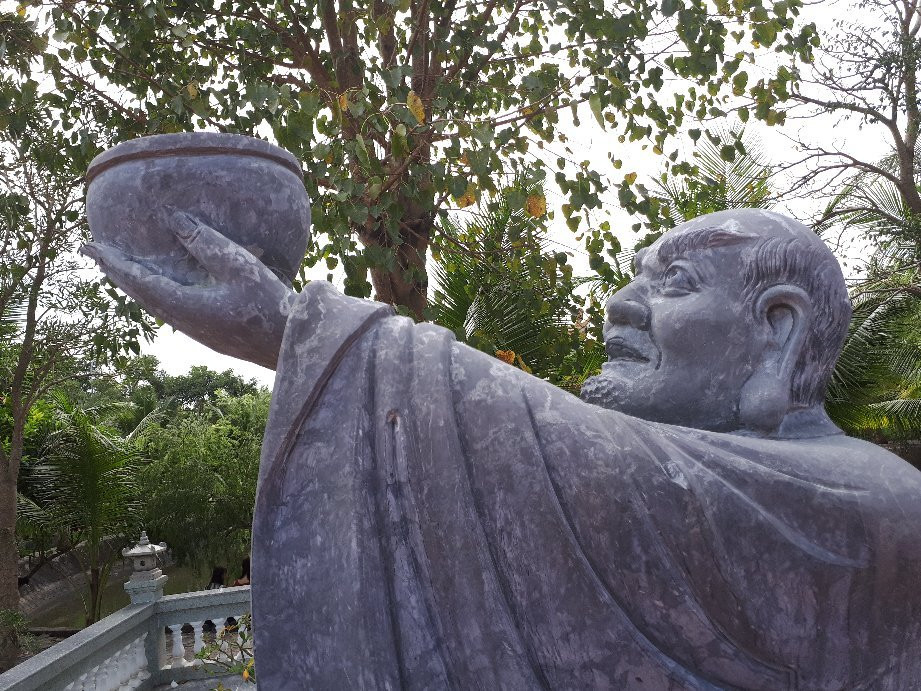 Thien Vien Truc Lam Phuong Nam-芹苴必去景点