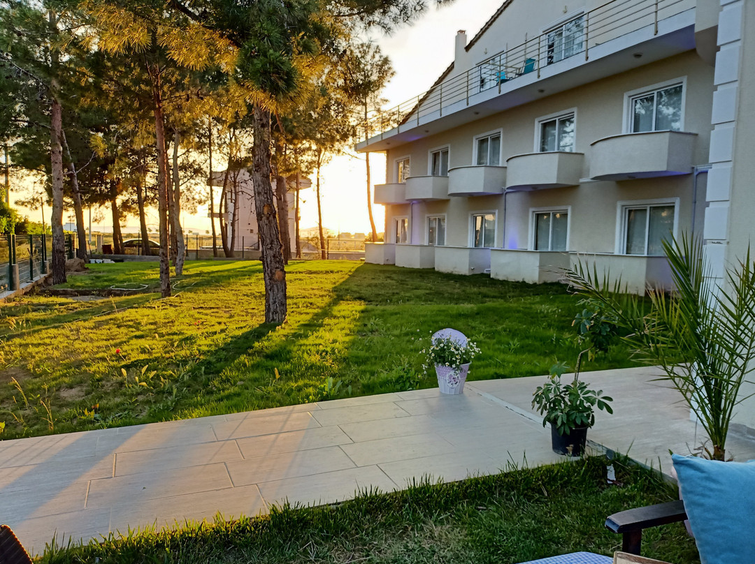 Tenedos İskele Hotel