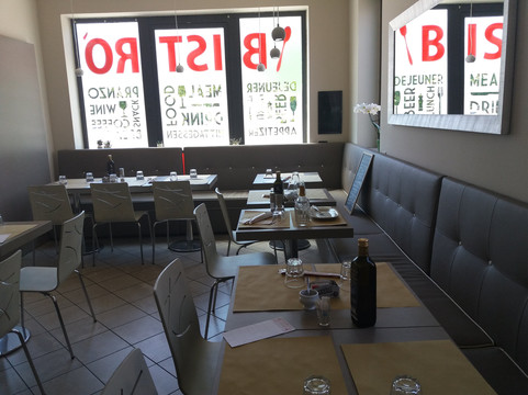 Corniola餐馆和美食-Black and Blondy