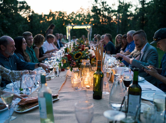 Gonor Station餐馆和美食-Pineridge Hollow