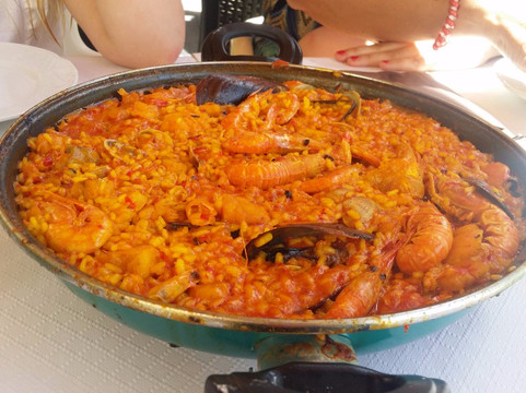 Torrenueva餐馆和美食-Marinero