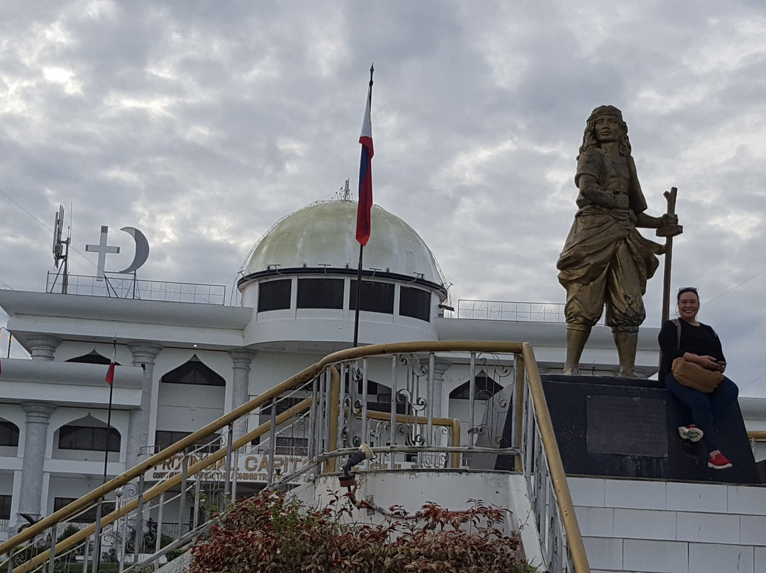 Pigcawayan旅游景点-Sultan Kudarat Monument