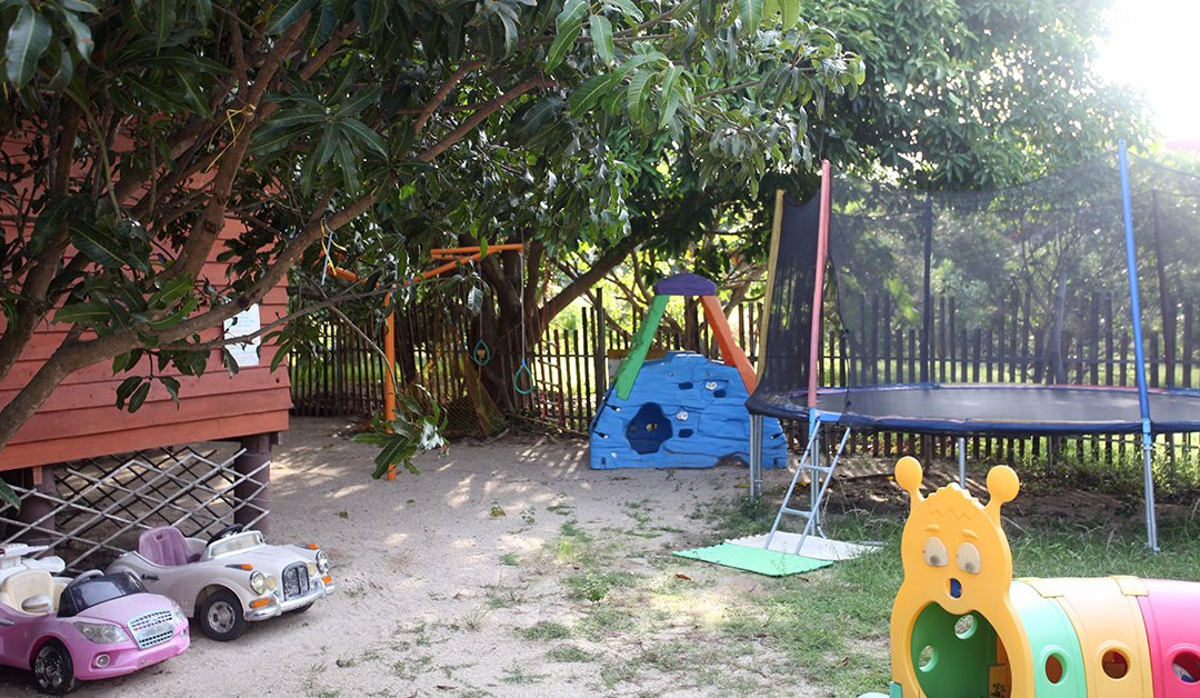 Playground and Cafe景点图片