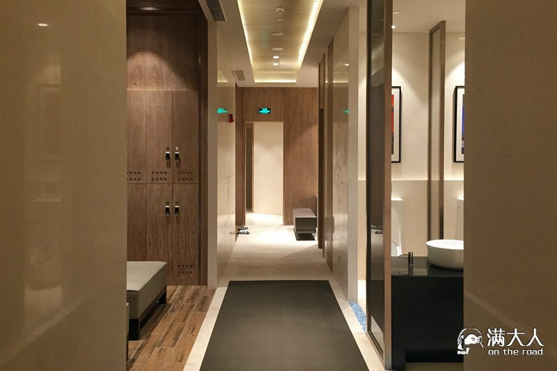 安顺百灵希尔顿逸林酒店主图