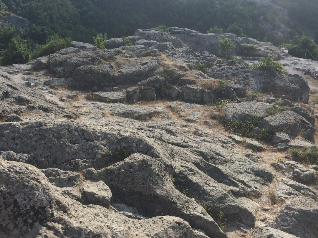 Thracian sanctuary-Tatul必去景点