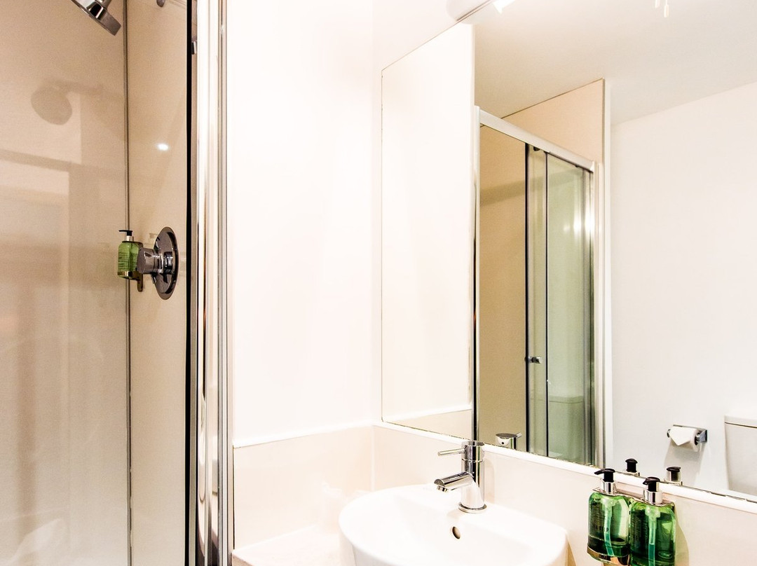 The Lodge At Perth Racecourse