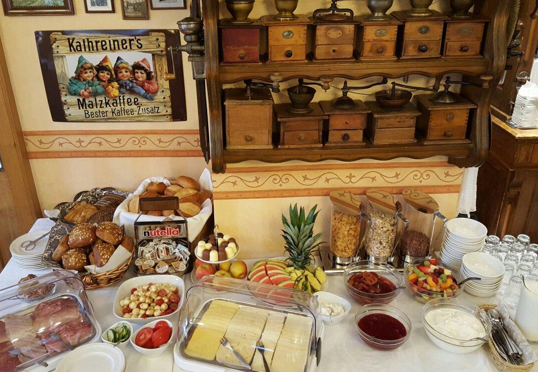 贝尔斯坦酒店住宿-Cafe - Hotel Klapperburg