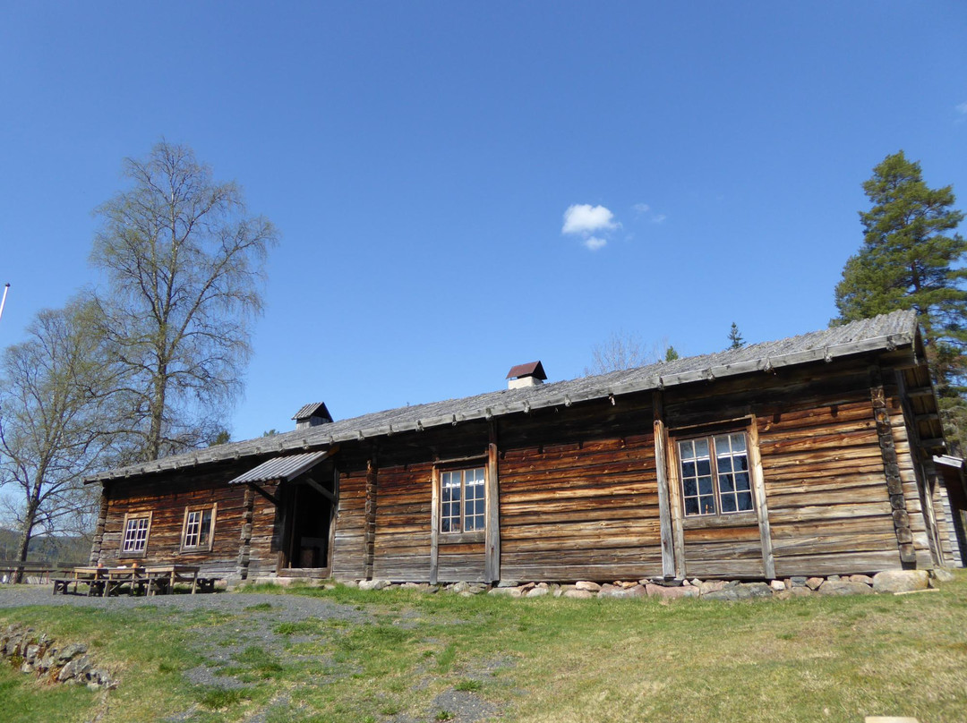 Torsby旅游景点-Hembygdsgård Karmenkynna