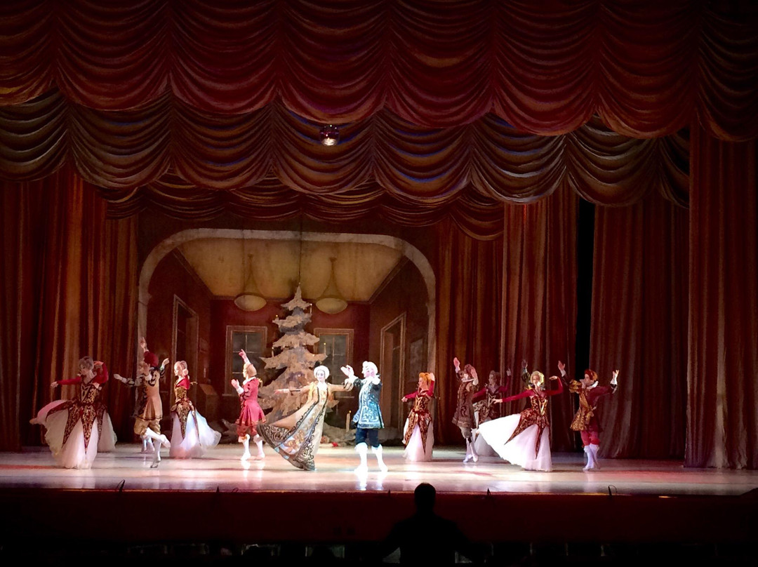 Dnipro Academic Opera and Ballet Theater-第聂伯罗必去景点
