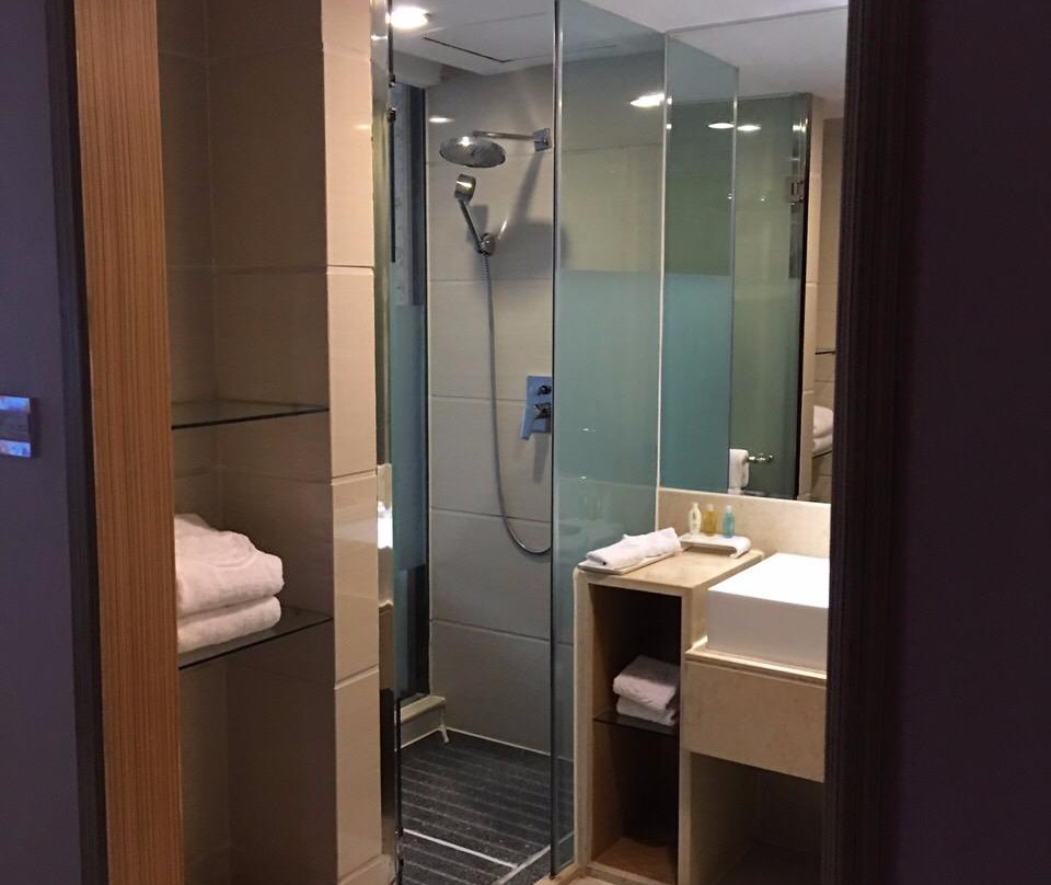 纵横大酒店主图