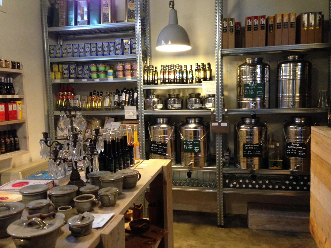 Klein Agelo旅游景点-De Winkel Tussen Kerk En Klooster