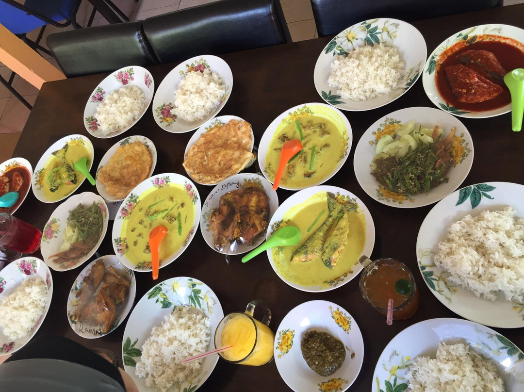 Kampung Baharu Nilai餐馆和美食-Watie Corner (Masakan Berkonsepkan Ori Negeri 9)