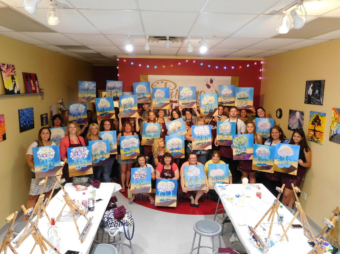 Painting with a Twist-East Longmeadow必去景点