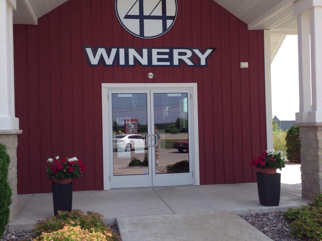 Parallel 44 Winery and Vineyard-Kewaunee必去景点