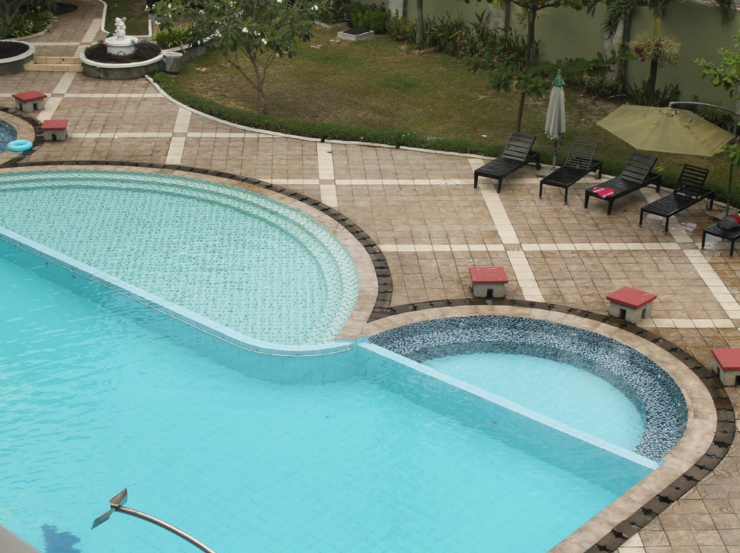 苏里亚酒店主图