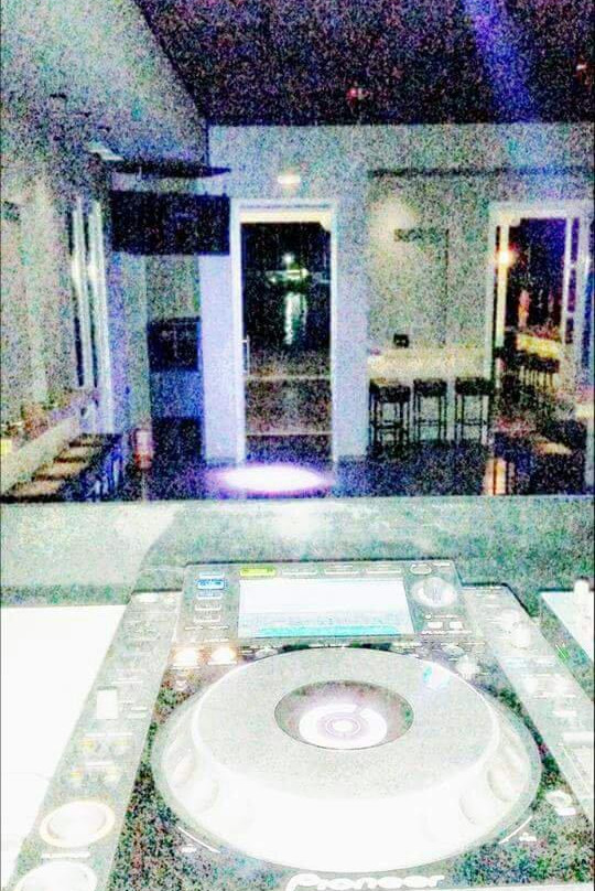 Eucalyptus Bar-Leonidio必去景点