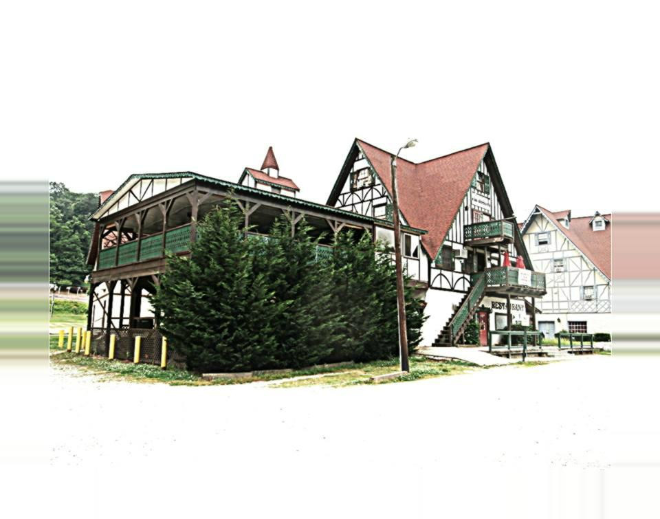 The Loft Tavern & Grill