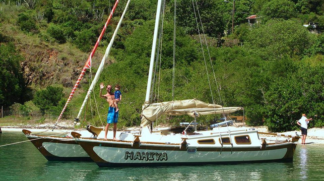 Mahiya - Virgin Magic Charters-Coral Bay必去景点