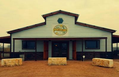 Walker Honey Farm Store & Dancing Bee Winery景点图片