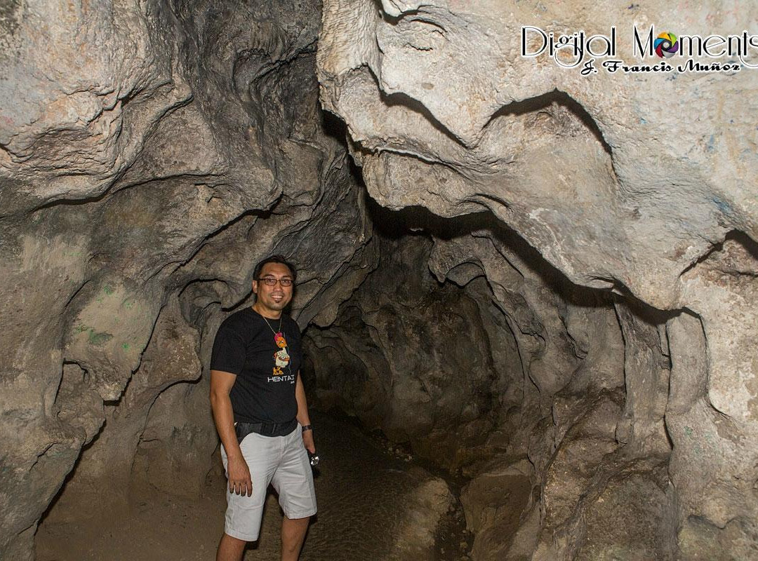 Macahambus Hill Cave景点图片