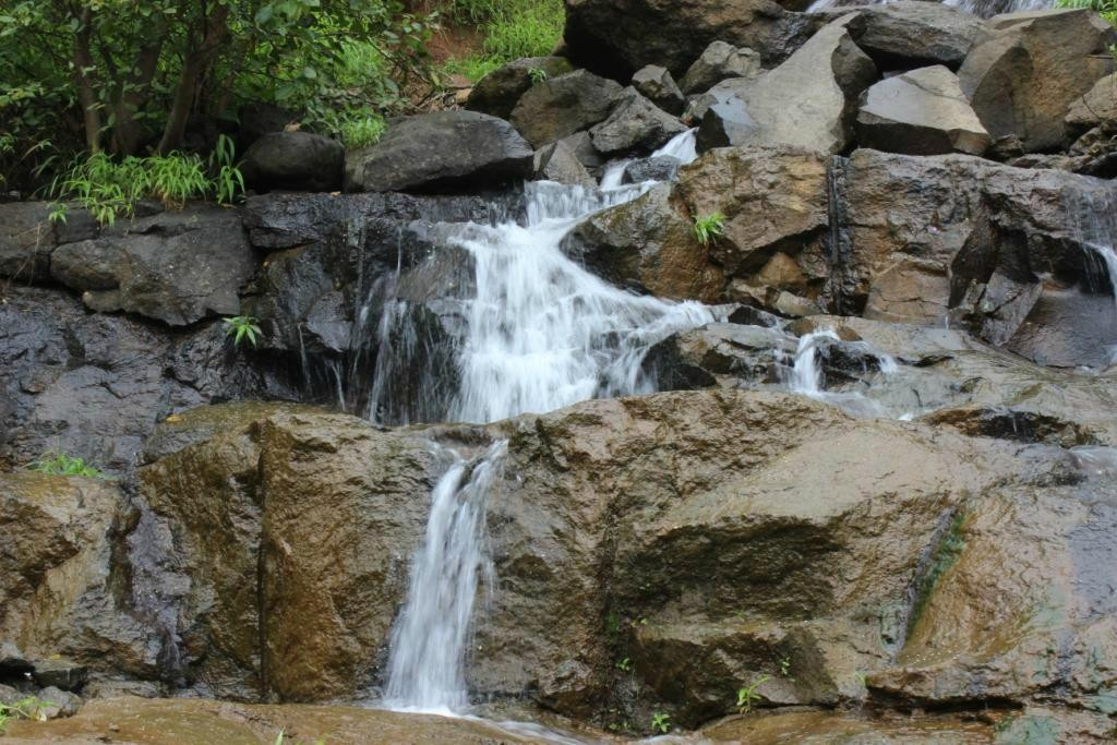 Tamhini Falls景点图片