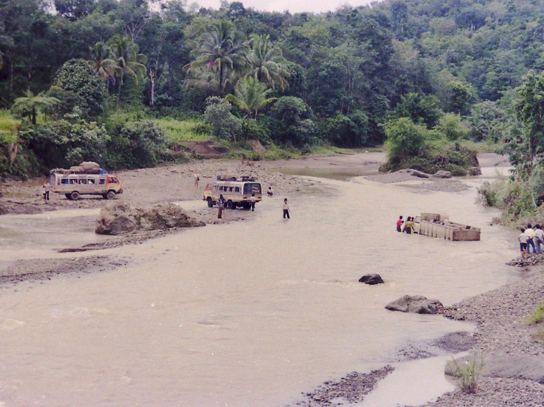 Lompat Batu (Fahombo)-Nias Island必去景点
