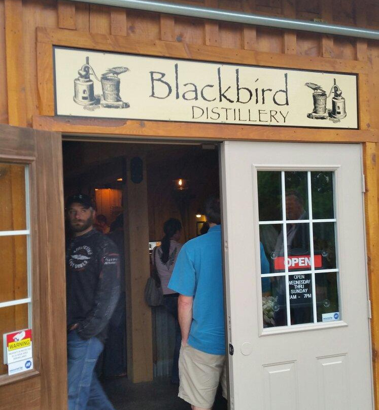 Blackbird Distillery景点图片