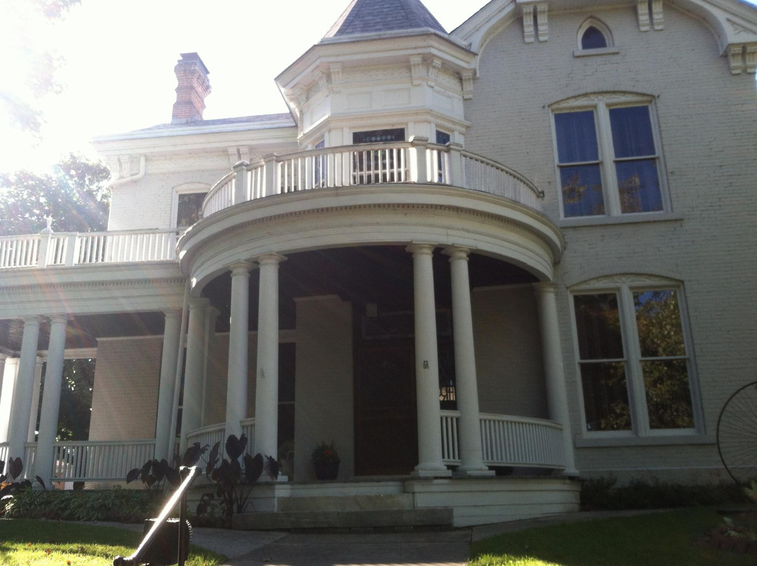 Glenn House-开普吉拉多必去景点