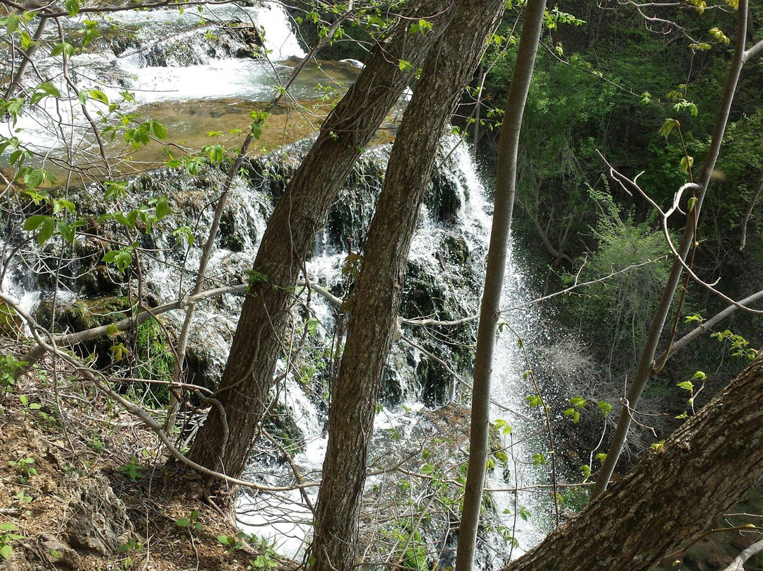 Falling Springs Waterfall-Covington必去景点